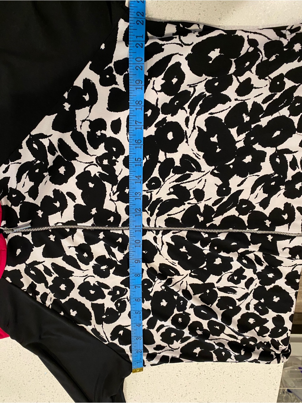 Susan Graver Liquid Knit Zip Hoodie Jacket Floral Pink Black White A346381 Sz L - Picture 8 of 14